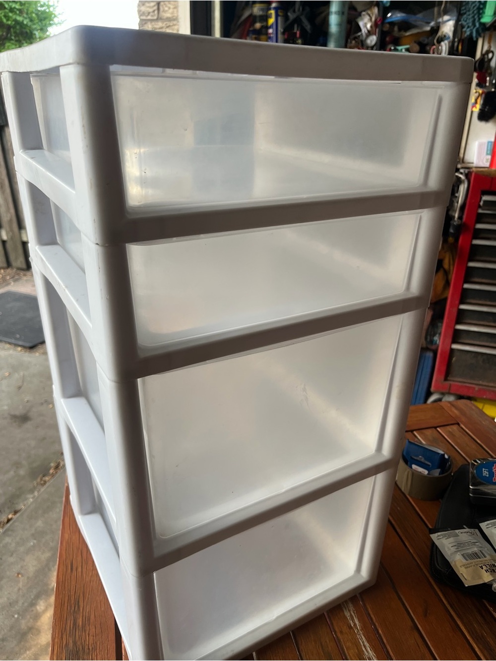 Sterilite white 4-drawers $7.00 ship 5-lbs - Picture 4 of 4